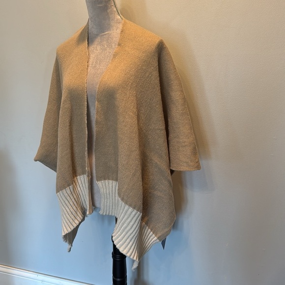 On 34th reversible tight knit wrap sweater cardigan NWT One Size - Picture 3 of 9